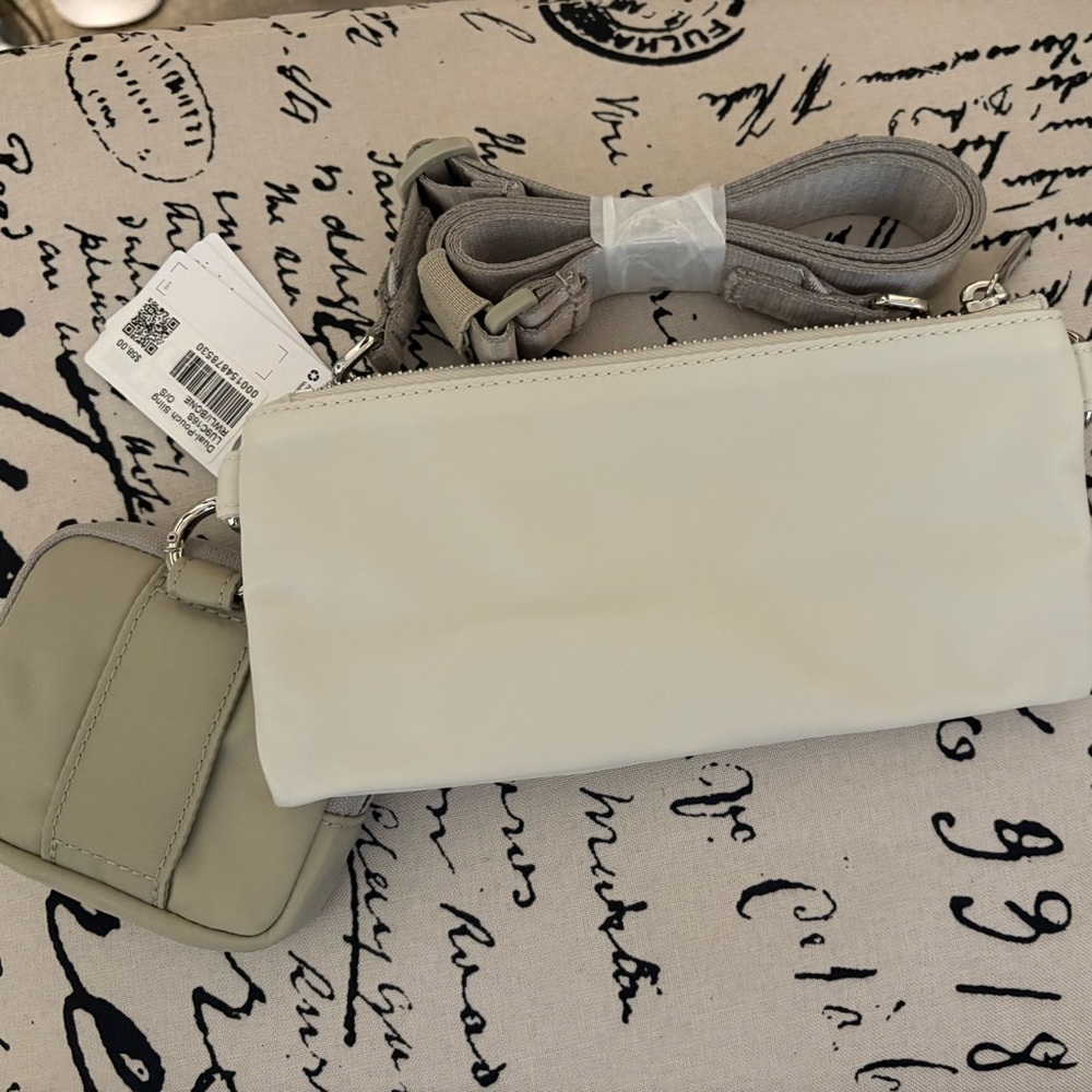 LULULEMON DUAL POUCH SLING
RAW LINEN/BONE - Picture 9 of 14
